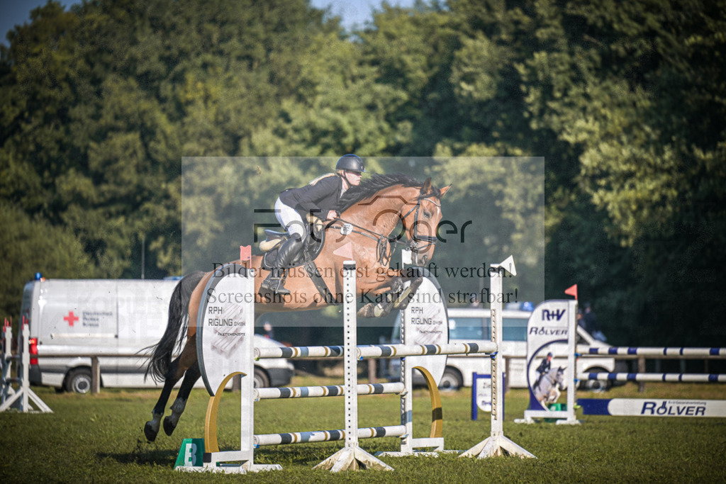 DOS_0229 | Entdecke hochwertige Reitturnierfotos von Foto Oger. Professionell, emotional und authentisch – jetzt Lieblingsmomente im Shop bestellen.Deutschlandweite Turnierfotografie. - Realisiert mit Pictrs.com