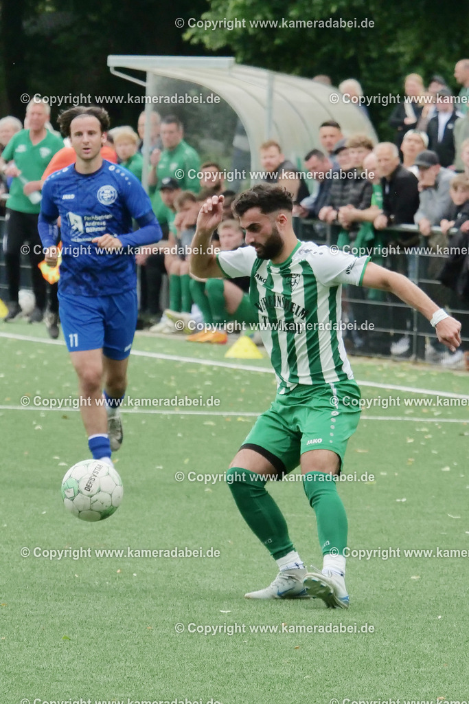 Fußball : Bezirksliga : TV Voerde - FC Sterkrade 72 | Fußball : Bezirksliga : TV Voerde - FC Sterkrade 72 am 25.05.2025 in Voerde - Realisiert mit Pictrs.com