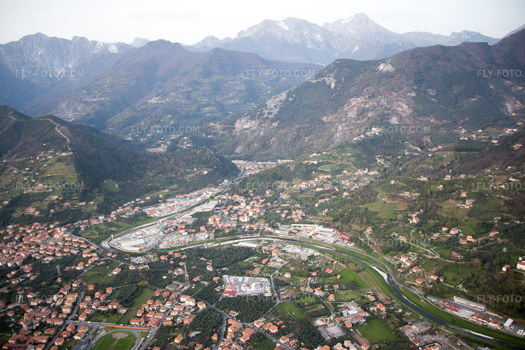 Aerial view: Ripa in Ripa-Pozzi-Querceta-Ponterosso in the state Tuscany, Italy.Photo: IMG_087025.jpg taken on 04/03/2016 by Werner Riehm/FLY-FOTO.comResolution of the original: 5472 x 3648 px