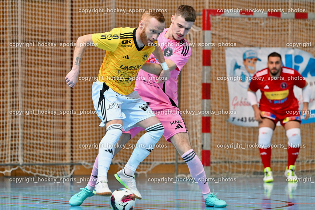 Carinthia Flamengo Futsal Club vs. FC Ljuti Krajisnici | #27 Adnan Hodzic FC Ljuti Krajisnici, #2 Faris Buljubasic Carinthia Flamengo, Carinthia Flamengo Futsal Club vs. FC Ljuti Krajisnici, Carinthia Flamengo Futsal Club vs. FC Ljuti Krajisnici am 05.01.2025 in Klagenfurt (Ballspielhalle Viktring), Austria, (Photo by Bernd Stefan)