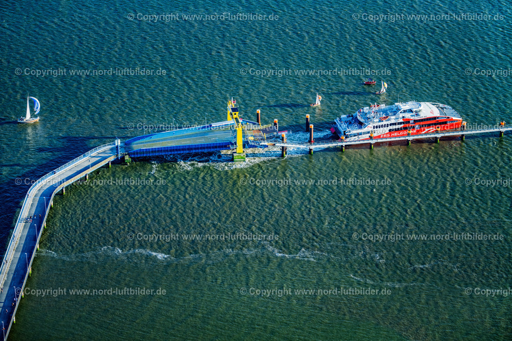 Brunsbüttel_Anleger_Halunder_Jet_FRS_Fähren_ELS_4760280824 | BRUNSBüTTEL 28.08.2024 Anlegendes Fähr- Schiff " Halunder Jet " Am Elbanleger in Brunsbüttel im Bundesland Schleswig-Holstein, Deutschland. // Docking ferry ship "Halunder Jet" at the Elbe pier in Brunsbuettel in the state Schleswig-Holstein, Germany. Foto: Martin Elsen