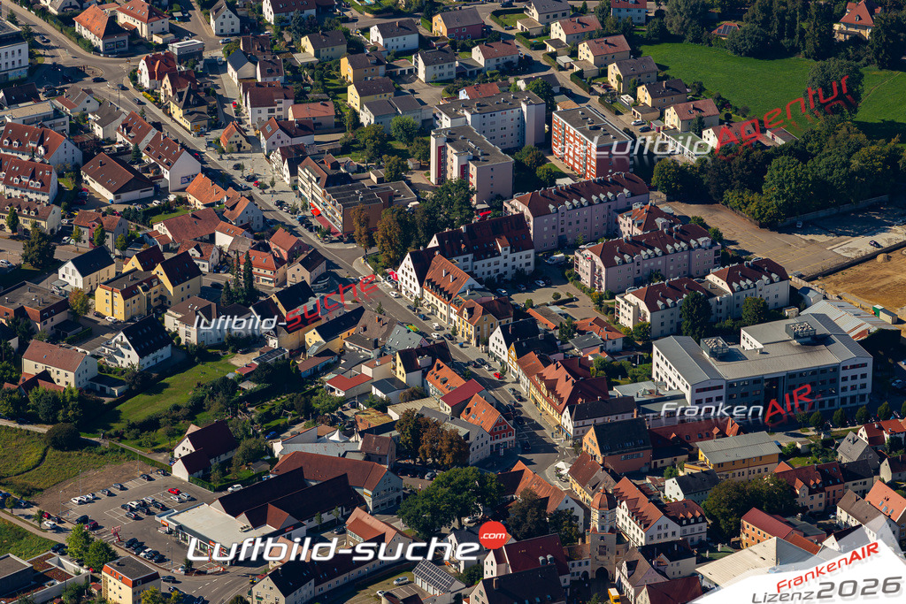 Das Luftbild der Stadt Aichach wurde 2021 vom Flugzeug heraus erstellt (keine Drohne) Aufnahmehöhe ca.450 Meter- hohe Bildauflösung und Druck-Qualität garantiert!