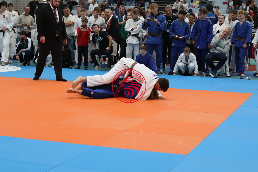 1J7A3052 | Fotos vom Adler Cup - Pictures from Adler Cup

Hier findet Ihr alle Eindrücke und großen Momente der Adler Cup Wochenenden. Here you will find all impressions and great moments of the Adler Cup weekends. - Realisiert mit Pictrs.com