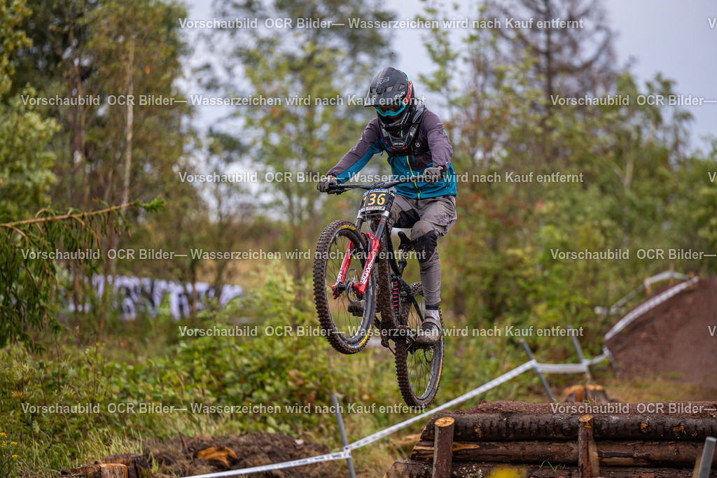 IXS Downhill Ilmenau Samstag R3-8645 | OCR Bilder Fotograf Eisenach Michael Schröder