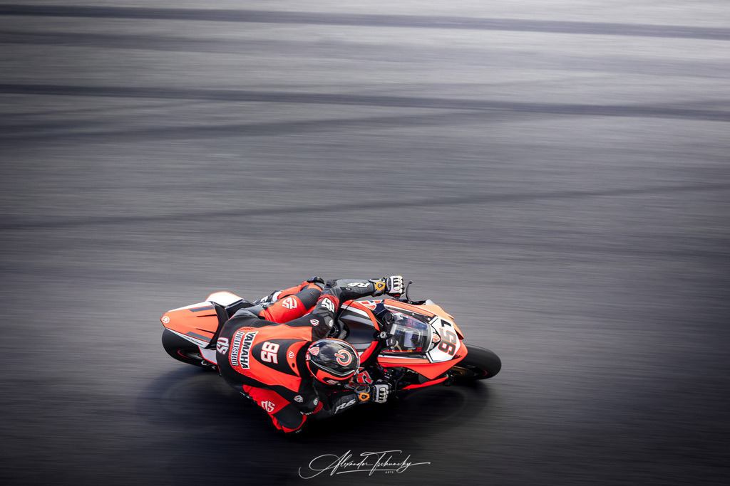 Ducati Trackday Hockenheimring 2026 | Entdecken Sie die faszinierende Welt von Alexander Tschuncky Arts: Kreative Fotografie, atemberaubende Automobilkunst und hochwertiger Bilderdruck. Lassen Sie sich inspirieren! - Realisiert mit Pictrs.com