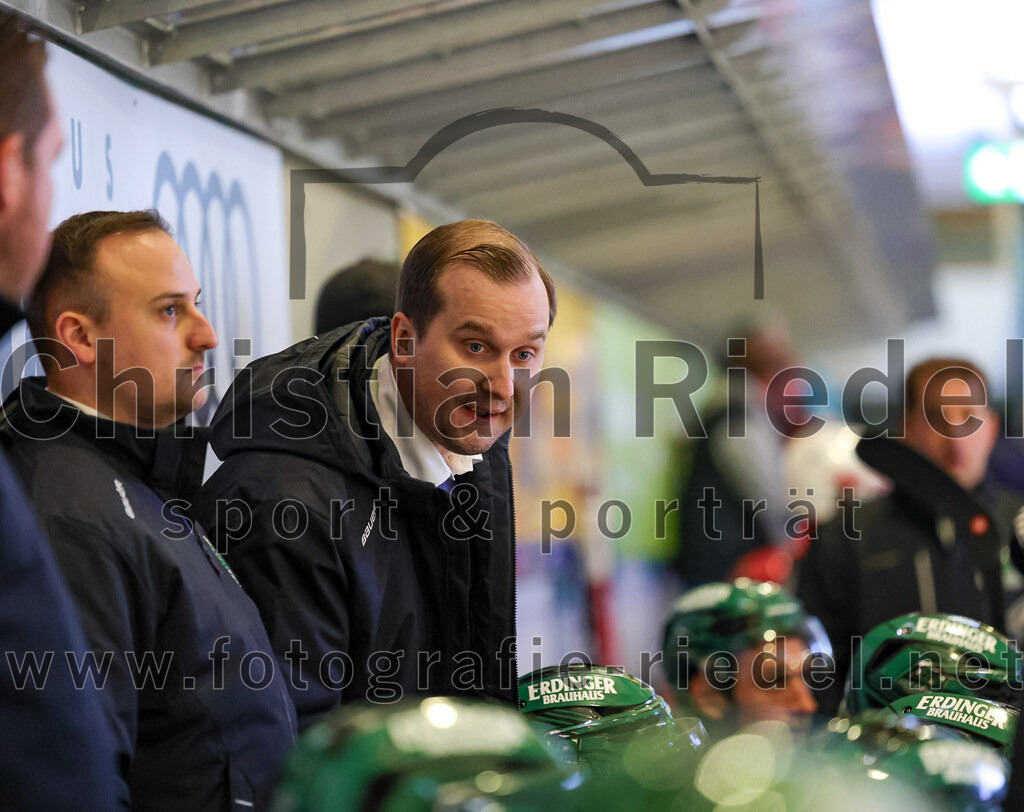 2025-09-14_047_TSV_Erding_gegen_EC_Peiting | Erding, Deutschland, 14.09.2025:Eishockey, Oberliga Süd 2025 / 2026, Testspiel, TSV Erding gegen EC Peiting, Endergebnis: 2:3Foto: Christian Riedel / fotografie-riedel.net
