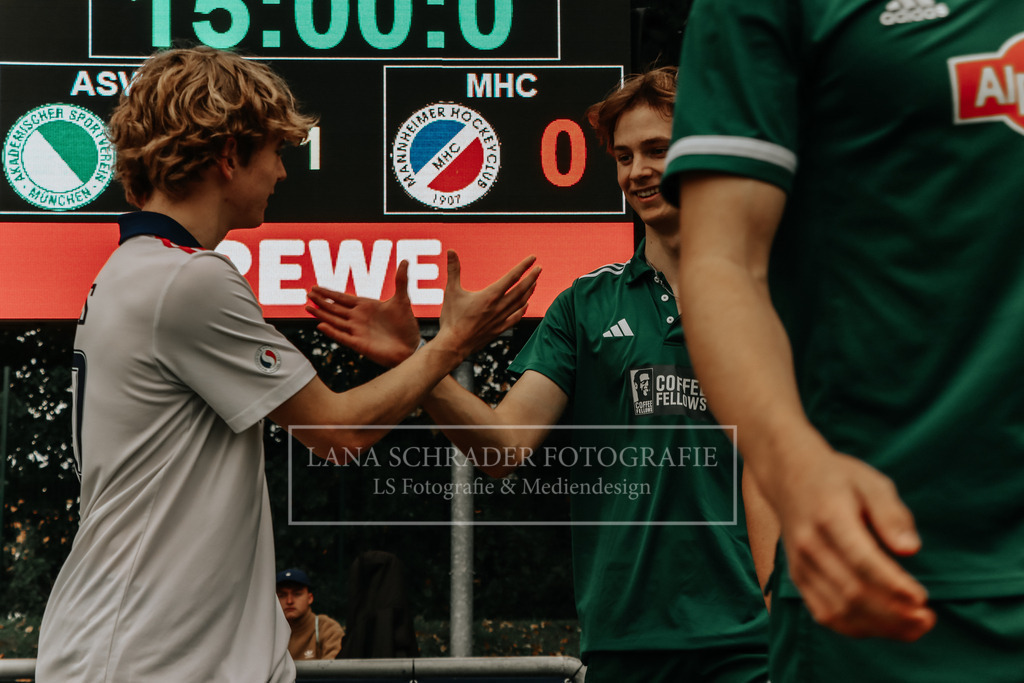 MU18_DM_ZWR_HF_MHC-ASVM_18.10.25_Köln (27 von 286) | lanaschraderfotografie - Realisiert mit Pictrs.com