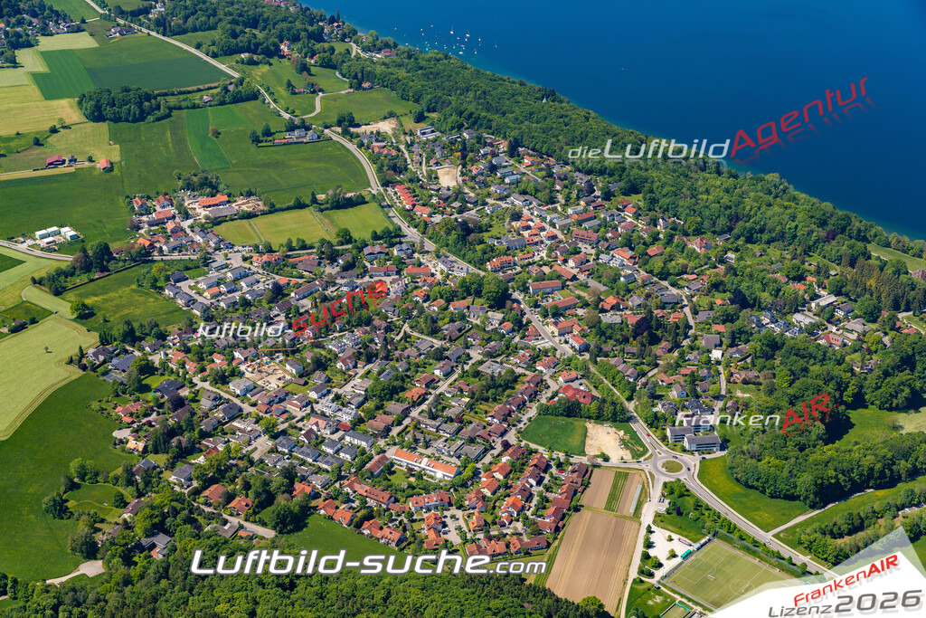 Aktuelles Luftbild von  Berg - Die Luftaufnahme wurde 2021 mittels UL-Flugzeug erstellt ( keine Drohne ) - hochauflösende Kamera-Systeme von  Canon -Beste Qualität - Für grossformatige Ausdrucke geeignet. Die Geschenkidee !