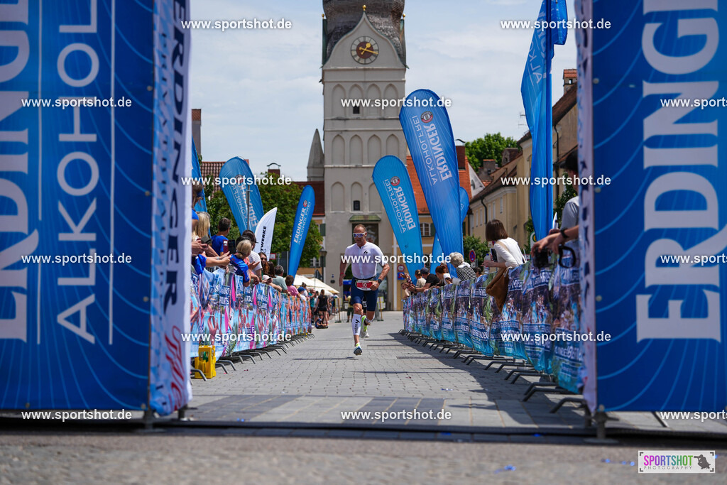 DSC03678 | Stadttriathlon Erding 2025. #yourpictrs #sportshot_your_pictrs @Sportshotphotography #stadttriathlonerding Copyright: www.sportshot.de