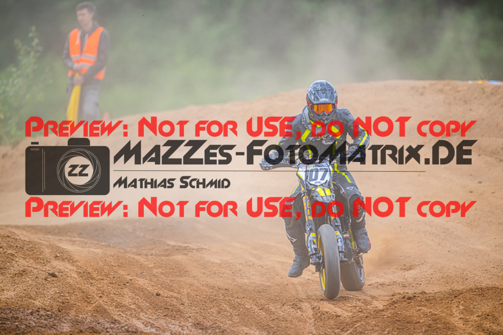 MaZZes_FotoMatrix_220528_8145 | Fotograf Mathias Schmid
Sportfotograf,
Eventfotograf,
Hochzeitsfotograf,
Portraitfotograf