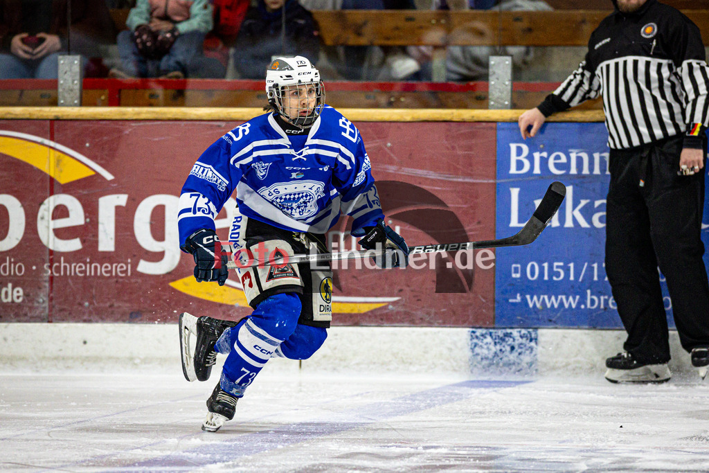 SC Forst NATURE BOYS gegen ESC Hassfurt HAWKS | Eishockey Landesliga Herren Playoffs 2024/25 - Spiel 2 von 4, SC Forst NATURE BOYS gegen ESC Hassfurt HAWKS, 20250222,Julian KRAUS (Nature Boyz 73) in Aktion, Freisteller,2025-02-22 in Peißenberg (Eisstadion Peißenberg)Julian KRAUS (Nature Boyz 73)Copyright: WolfgangxLindner foto-lindner.de