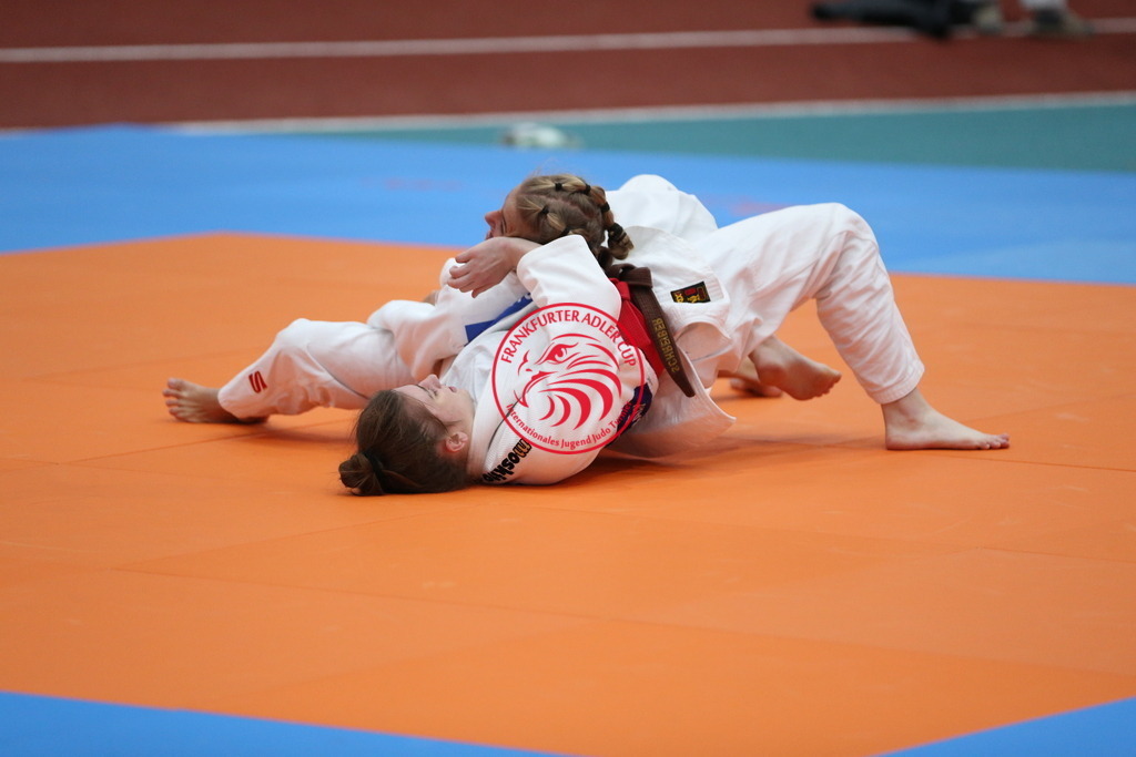 AT3Y0616 | Fotos vom Adler Cup - Pictures from Adler Cup

Hier findet Ihr alle Eindrücke und großen Momente der Adler Cup Wochenenden. Here you will find all impressions and great moments of the Adler Cup weekends. - Realisiert mit Pictrs.com