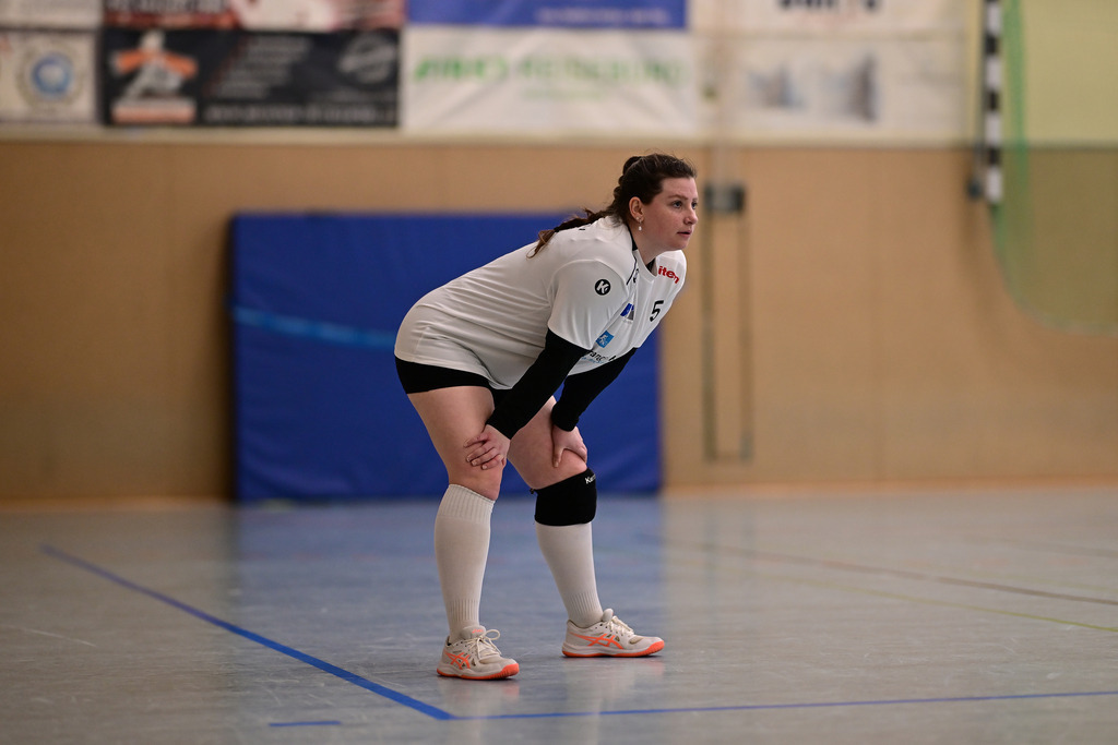 Faustball I Frauen I Saison 2025-2026 I Bundesliga Nord I 7c. Spieltag I MTV Wangersen - Ohligser TV | Der Sportfotograf. - Realisiert mit Pictrs.com