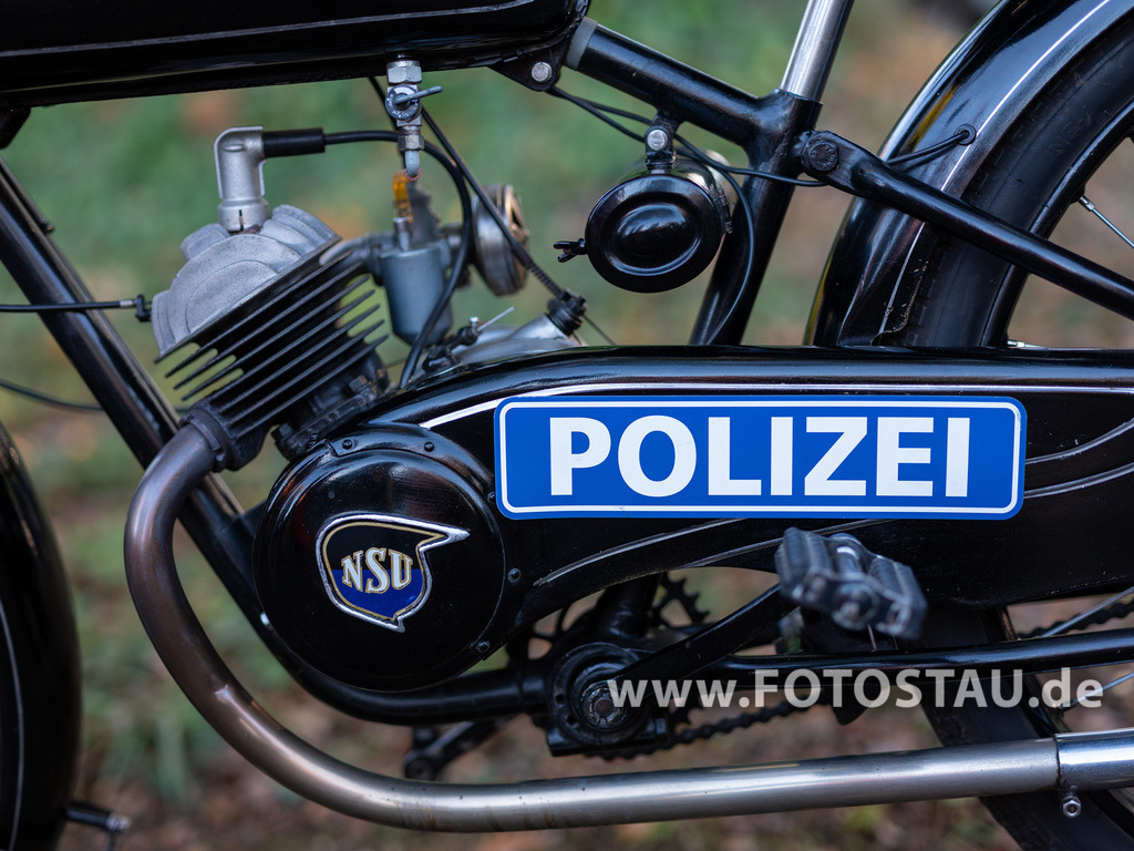 20251018-00076 | Syke Barrien 2025 Oldtimer Treffen - Realisiert mit Pictrs.com