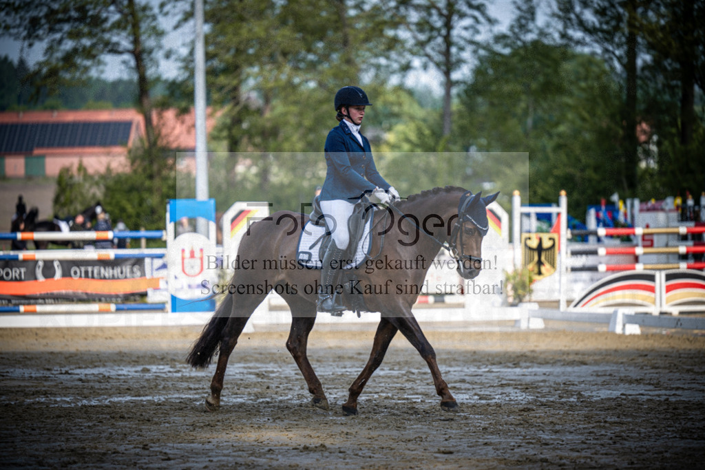 DOS_1549 | Reitturnier Venne - Realisiert mit Pictrs.com