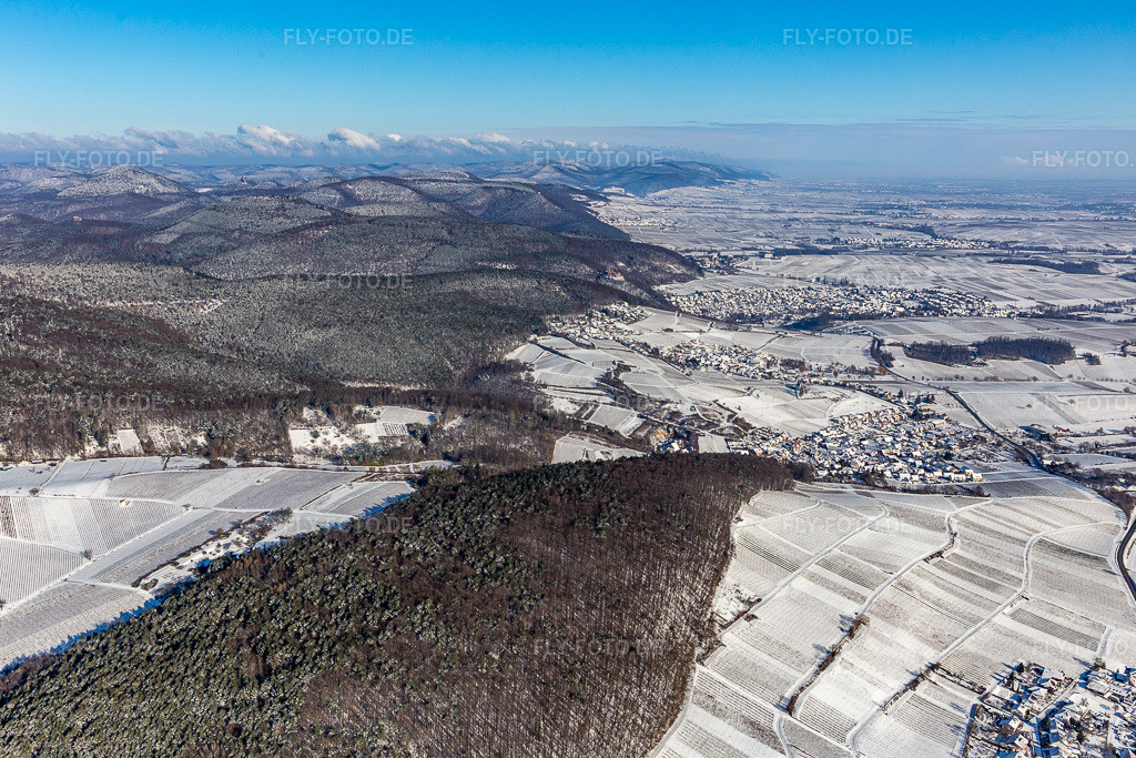 Luftbild: Winterluftbild im Schnee im Ortsteil Gleishorbach in Gleiszellen-Gleishorbach im Bundesland Rheinland-Pfalz in Deutschland. Foto: IMG_124406.jpg vom 11.02.2021 durch Werner Riehm/FLY-FOTO.de