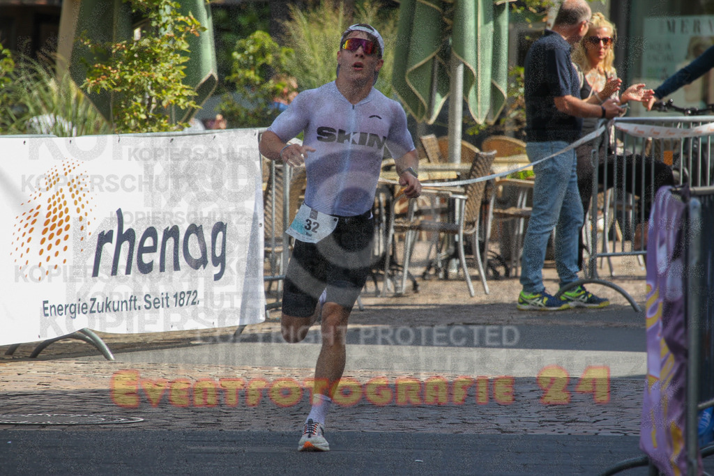 250824_1222_EV4_9185 | Sportfotografie im Rhein-Sieg Kreis, Köln, Bonn, NRW, Rheinland Pfalz, Hessen, etc. Unser Tätigkeitsfeld umfasst den Laufsport vom Volkslauf über den Marathon, Duathlon, Triathon bis zum Ultralauf wie Kölnpfad Ultra oder Schindertrail.
