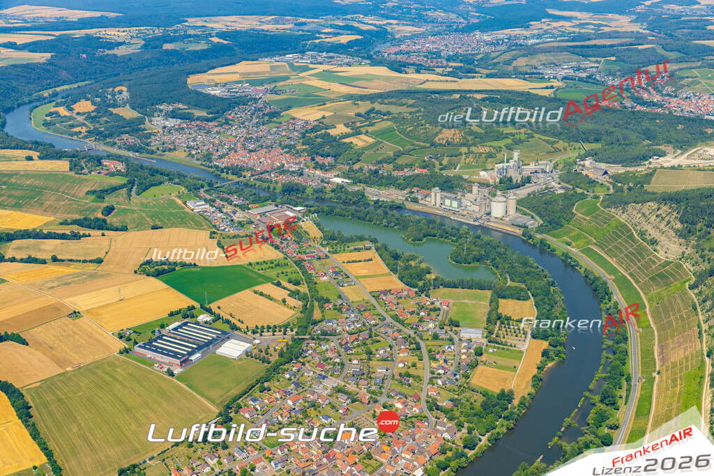 Das Luftbild zeigt : Trennfeld Triefenstein - Die Luftaufnahme wurde 2023 vom UL-Flugzeug aus erstellt ( keine Drohne ) - Hochauflösende Luftaufnahme - Für grossformatige Ausdrucke geeignet. Die Geschenkidee !Mit Lizenz und Bildrechte bestellbar