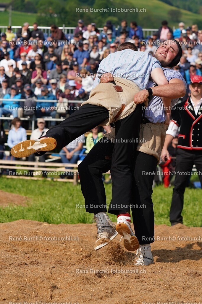 19 | René Burch leidenschaftlicher Fotograf aus Kerns in Obwalden.  Hier finden sie Sport, Landschaft und Natur Fotografie.
 - Realisiert mit Pictrs.com
