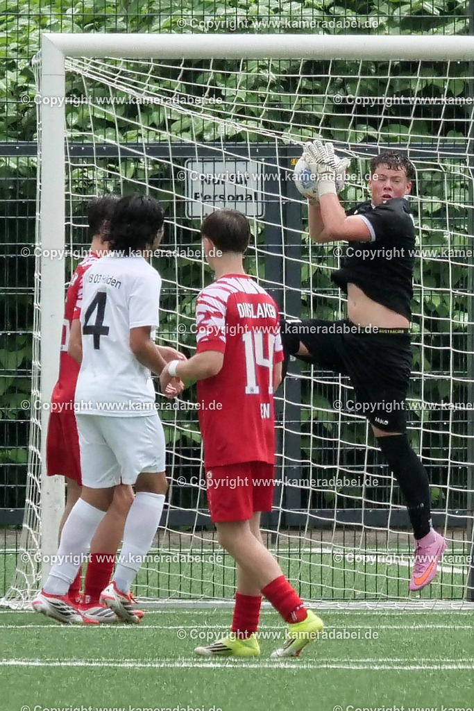 Fußball : C-Junioren : Aufstieg Regionalliga West : SUS 09 Dinslaken - Vfb 03 Hilden am 04.06.2026 in Dinslaken | Fußball : C-Junioren : Aufstieg Regionalliga West : SUS 09 Dinslaken (rotr Trikots)- Vfb 03 Hilden (weiße Trikots) am 04.06.2026 in Dinslaken - Realisiert mit Pictrs.com