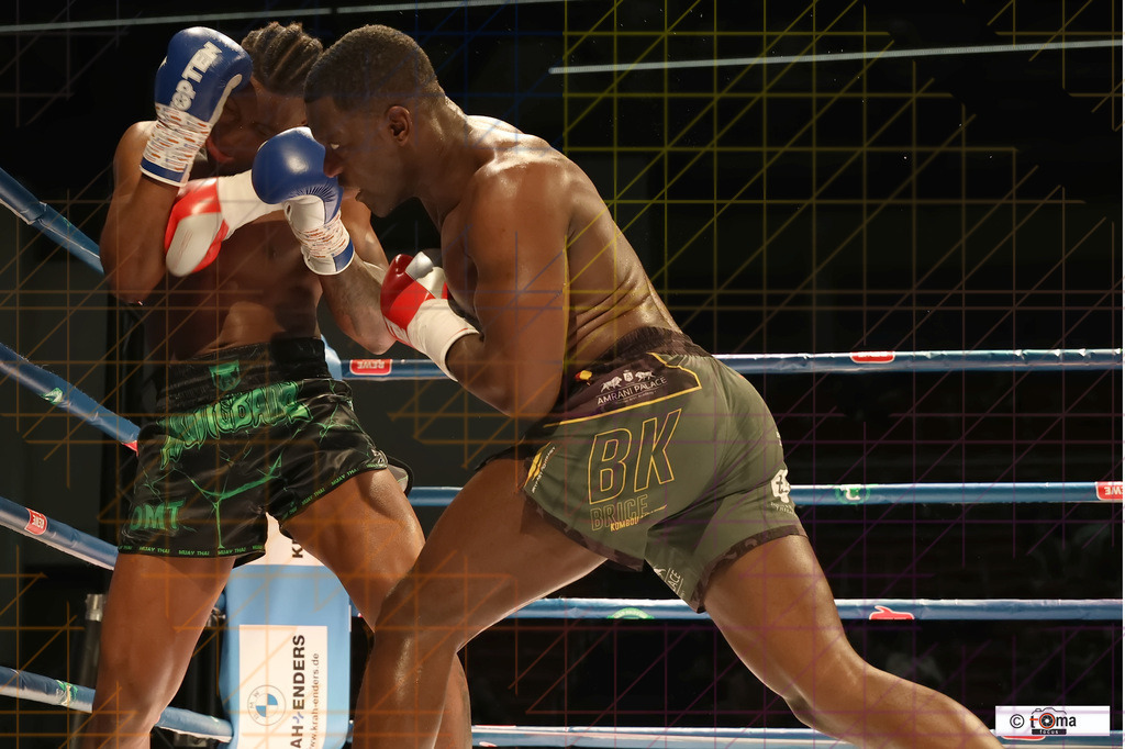 Finale Akingbade vs Kombou 25.04.2026 tomafocus Tb00117 | professionelle Sport- und Eventfotografie von Tomafocus – dynamische Bilder, emotionale Momente und hochwertige Aufnahmen für jeden Anlass. - Realisiert mit Pictrs.com