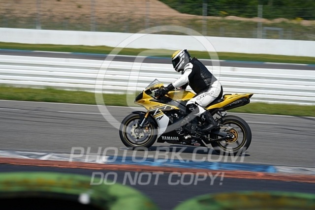 2023_05_15_PBK_12471 | Sportfotografie; SlowMotion; Video; Rennstrecke; Hafeneger; Speer; Racing; RSE; BMW; CBO; Trackday; Motorsportarena; Hockenheimring; Brno; Most; Barcelona; Valencia