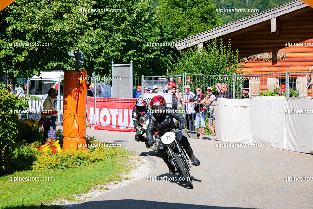 P1025746 | Erleben Sie atemberaubende, hochqualitative Fotos Ihrer Fahrt entlang der malerischen Alpenstraßen. Besuchen Sie alpineshots.com, um professionelle Aufnahmen Ihrer unvergesslichen Reise zu finden und zu kaufen - Realisiert mit Pictrs.com