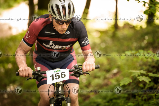 Eierlesen 2026 | Sie wurden bei einem Event oder Sportanlass fotografiert? Hier finden sie ihre Bilder! - Realisiert mit Pictrs.com