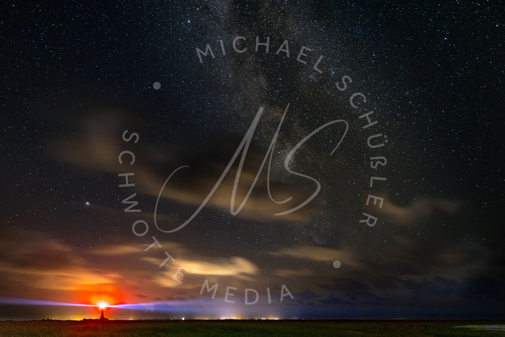 2021-08-14 Leuchturm Milchstrasse Sterne Perseiden - 007 | Schwotte Media - Realisiert mit Pictrs.com
