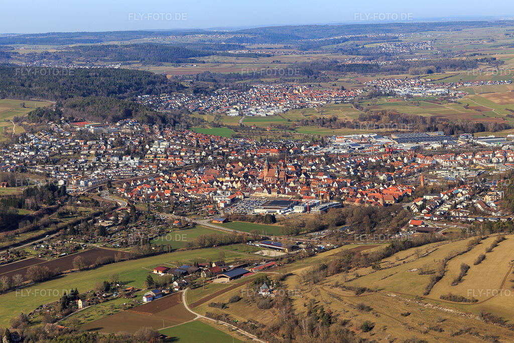 Luftbild: Ortsansicht von Südosten in Weil der Stadt im Bundesland Baden-Württemberg in Deutschland. Foto: IMG_124857.jpg vom 20.02.2021 durch Werner Riehm/FLY-FOTO.de