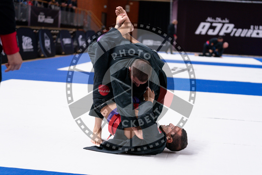 20241013PBB3030 | Athletes compete during the AJP Tour Europe Continental Jiu-Jitsu Amateurs & Masters Championship on October 13, 2024 in Almere near Amsterdam, Netherlands. © Chiara Dazi / photoblackbelt