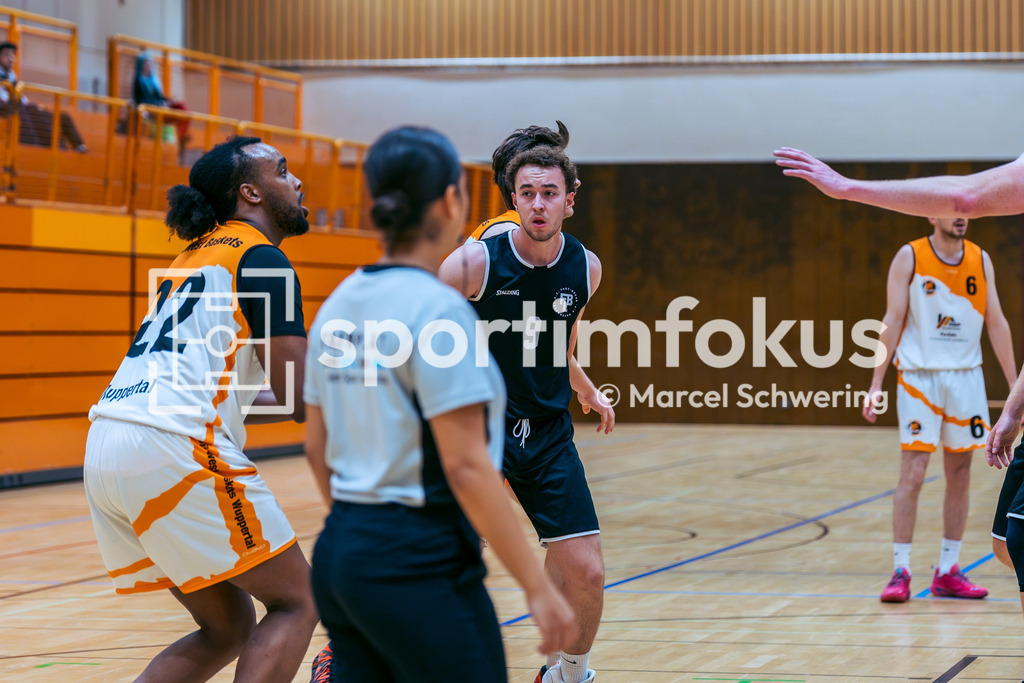 Südwest Baskets Wuppertal – SC Fast-Break Leverkusen | 2. Regionalliga 1 Herren: Südwest Baskets Wuppertal gegen SC Fast-Break Leverkusen, Wuppertal, 19.09.2026. Endstand: 82:71. sportimfokus / Marcel Schwering - Realisiert mit Pictrs.com