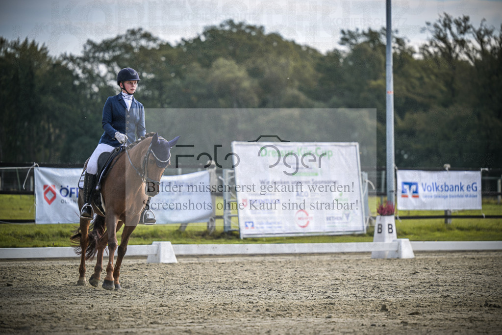DOS_B160 | Entdecke hochwertige Reitturnierfotos von Foto Oger. Professionell, emotional und authentisch – jetzt Lieblingsmomente im Shop bestellen.Deutschlandweite Turnierfotografie. - Realisiert mit Pictrs.com