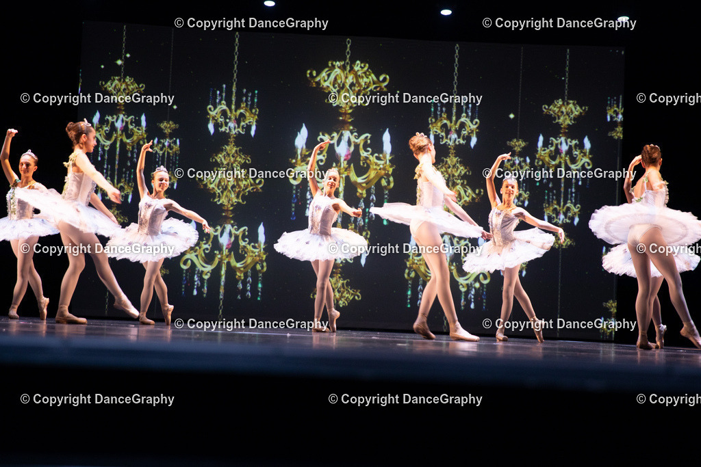 GPHY5857 | DanceGraphy - Realisiert mit Pictrs.com