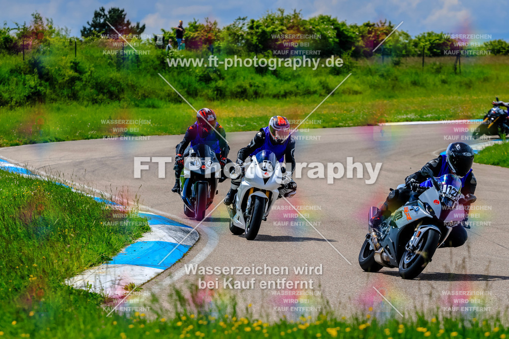 MotoTeam-0047 | Hier findet Ihr Bilder von Touristenfahrten auf der Nürburgring Nordschleife oder von anderen Veranstaltungen die ich besucht habe. Viel Spass beim Durch Schauen 