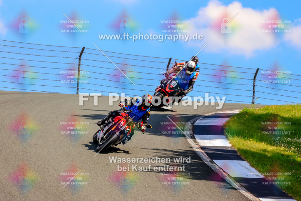 _TCM4480 | Hier findet Ihr Bilder von Touristenfahrten auf der Nürburgring Nordschleife oder von anderen Veranstaltungen die ich besucht habe. Viel Spass beim Durch Schauen 