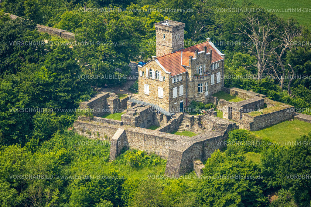 Hattingen250517077 | Luftbild, Isenburg (Burg Isenberg), Burgruine auf dem Isenberg, Hattingen, Ruhrgebiet, Nordrhein-Westfalen, Deutschland