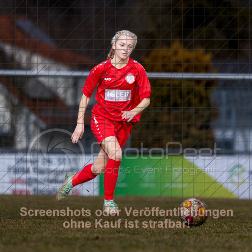 20250223_134412_0344-2 | #,1.FC Donzdorf (rot) vs. TSV Tettnang (schwarz), Fussball, Frauen-WFV-Pokal Achtelfinale, Saison 2024/2025, Rasenplatz Lautertal Stadion, Süßener Straße 16, 73072 Donzdorf, 23.02.2025 - 13:00 Uhr,Foto: PhotoPeet-Sportfotografie/Peter Harich