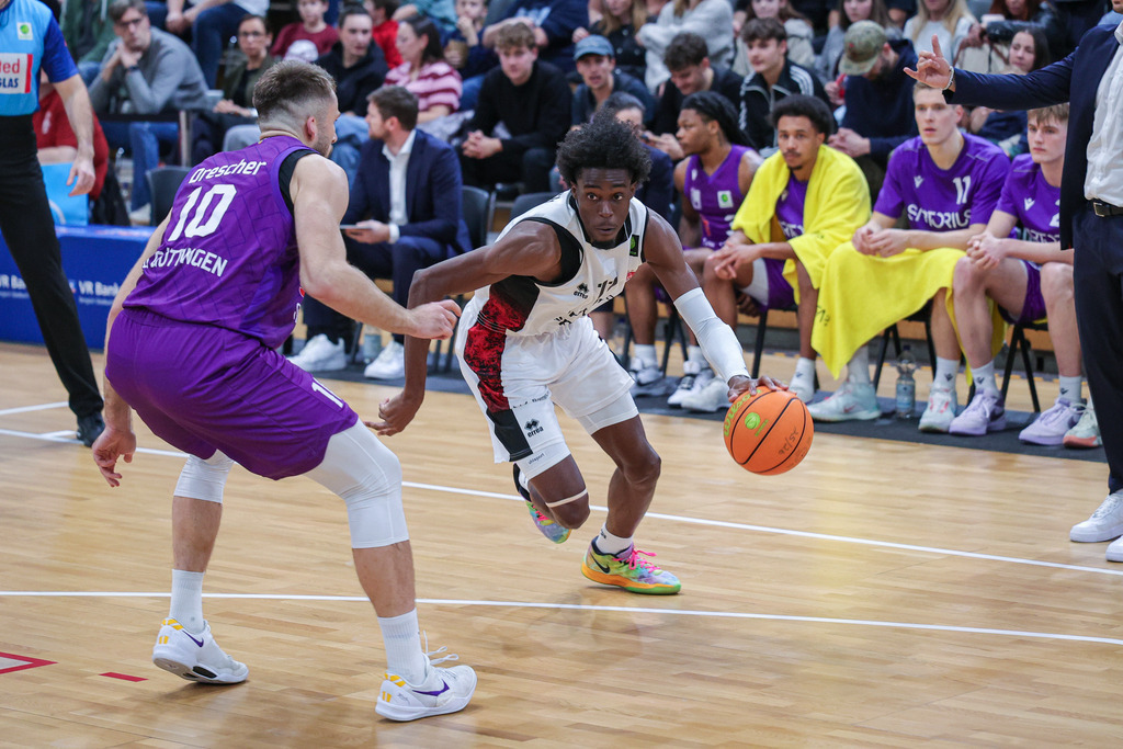 Pro A BAYER GIANTS vs BG Göttingen-128 | Fotos von Basketballspielen aus dem Raum NRW fotografiert von Gero Mueller-Laschet und Daniel Schaefer - Realisiert mit Pictrs.com