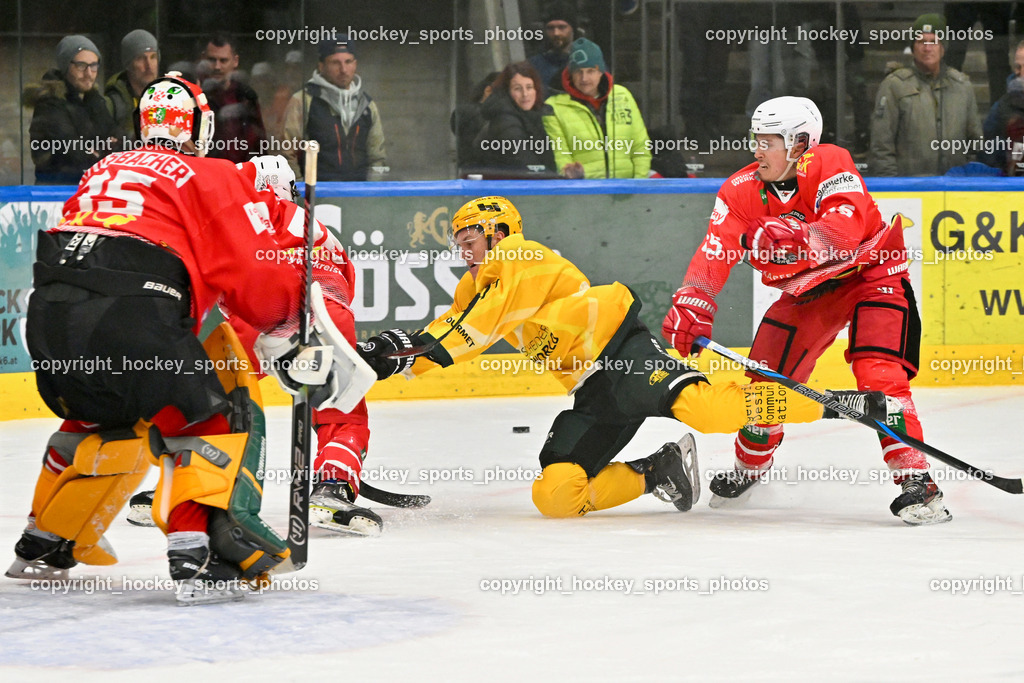 KSV KÄNGURUS vs. EHC Lustenau | #35 Nußbacher Felix KSV, #17 Metzler Manuel EHC Lustenau, #65 Malle Michael KSV, KSV KÄNGURUS vs. EHC Lustenau, KSV KÄNGURUS vs. EHC Lustenau am 14.03.2026 in Kapfenberg (Sportzentrum Kapfenberg), Austria, (Photo by Bernd Stefan)