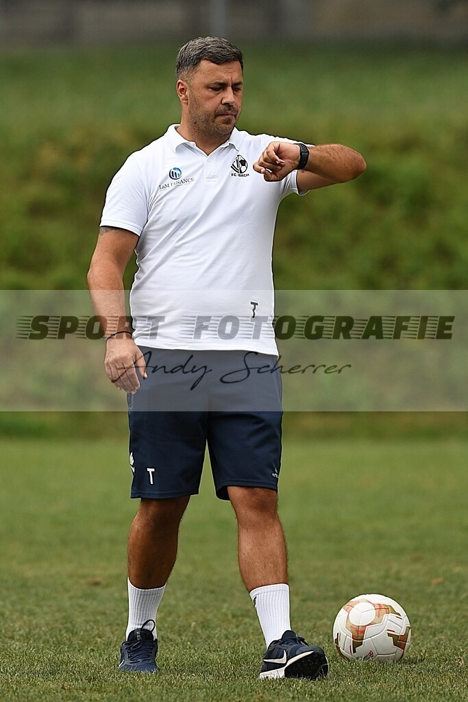 D5S_4993 | Kaufen Sie Sportbilder im Onlineshop von Andy Scherrer Sportfotografie. Faszinierende Bilder von Sportevents aus der ganzen Schweiz. Fussball, Frauenfussball, Unihockey, Handball, Schwingen und weiteren Sportarten. - Realisiert mit Pictrs.com