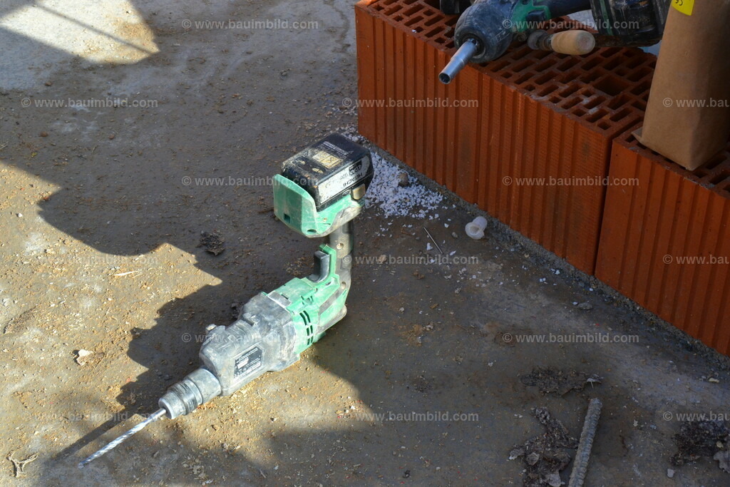 bib-lg01-baustelleneinrichtung-0139 | Nach LV-Leistungsgruppen sortierte Detailfotos über den Bau eines Hauses. Alle Hausbau-Bilder direkt vom Urheber und Autor der Website Haus-Selber-Bauen.com