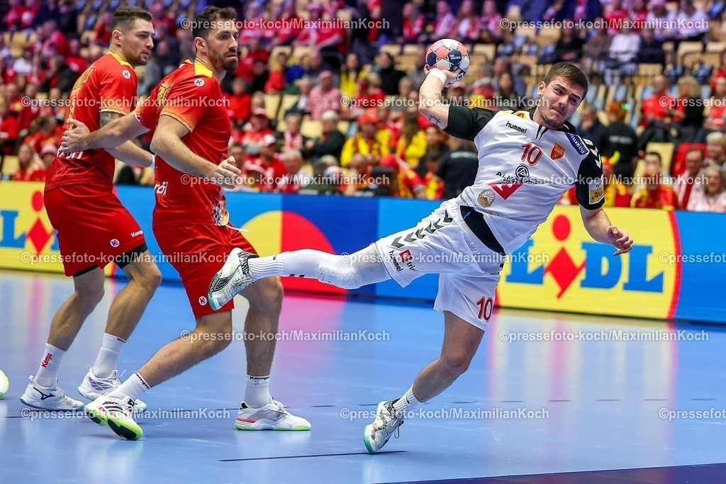 EHF20012601009 | 20.01.2026, Handball, Men's EHF EURO 2026, Nordmazedonien - Rumänien, Jyske Bank Boxen in Herning, Dänemark, Preliminary Round:  Marko Mitev (North Macedonia #10) 