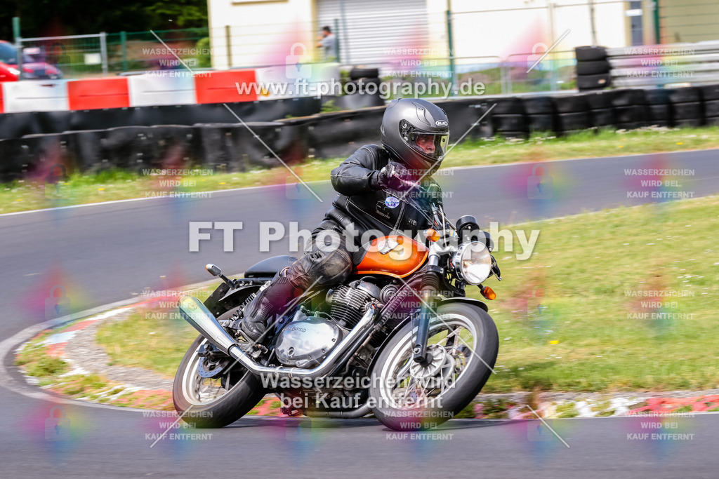 MotoTeamVBK-20734 | Hier findet Ihr Bilder von Touristenfahrten auf der Nürburgring Nordschleife oder von anderen Veranstaltungen die ich besucht habe. Viel Spass beim Durch Schauen 