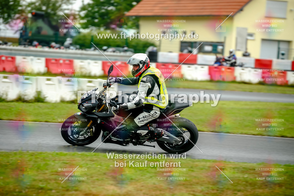 VBK-4135 | Hier findet Ihr Bilder von Touristenfahrten auf der Nürburgring Nordschleife oder von anderen Veranstaltungen die ich besucht habe. Viel Spass beim Durch Schauen 