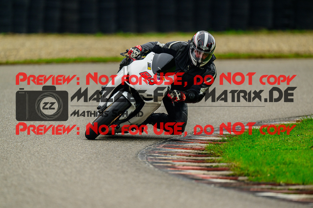 MaZZes_Fotomatrix_20241003_6007705_6517 | GELB