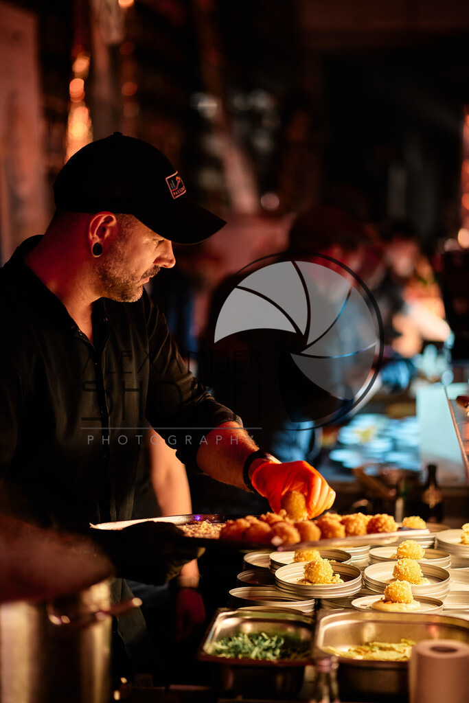 035_RC_OMEE_2025_05StationTeam_DRH09485 | alexandershorti - Realisiert mit Pictrs.com