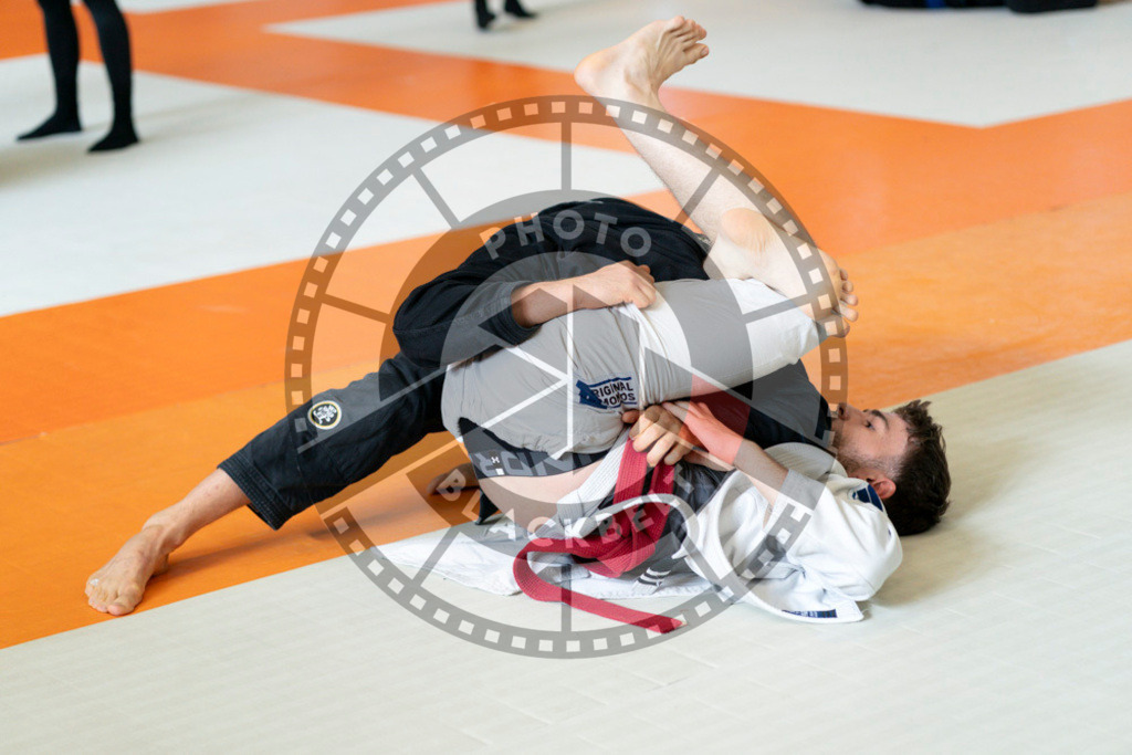 20240915PBB1126 | Athletes compete during the Grappling Industries’ grappling and Brazilian jiu-jitsu competition in Berlin, on September 15, 2024.