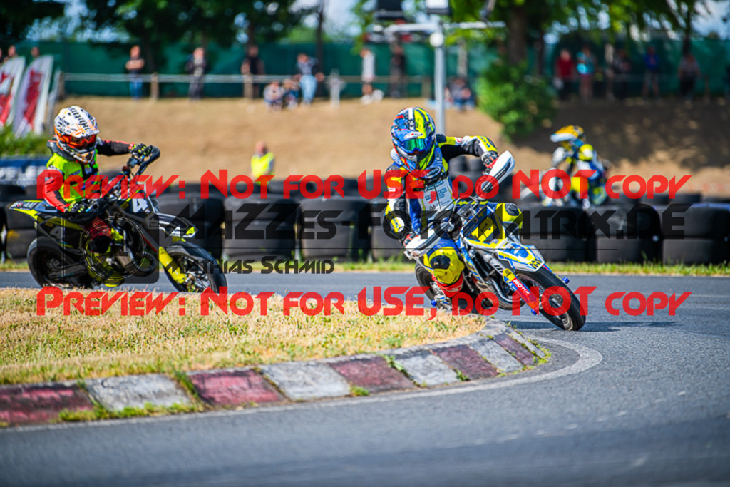 MaZZes_FotoMatrix_220528_5742 | Fotograf Mathias Schmid
Sportfotograf,
Eventfotograf,
Hochzeitsfotograf,
Portraitfotograf