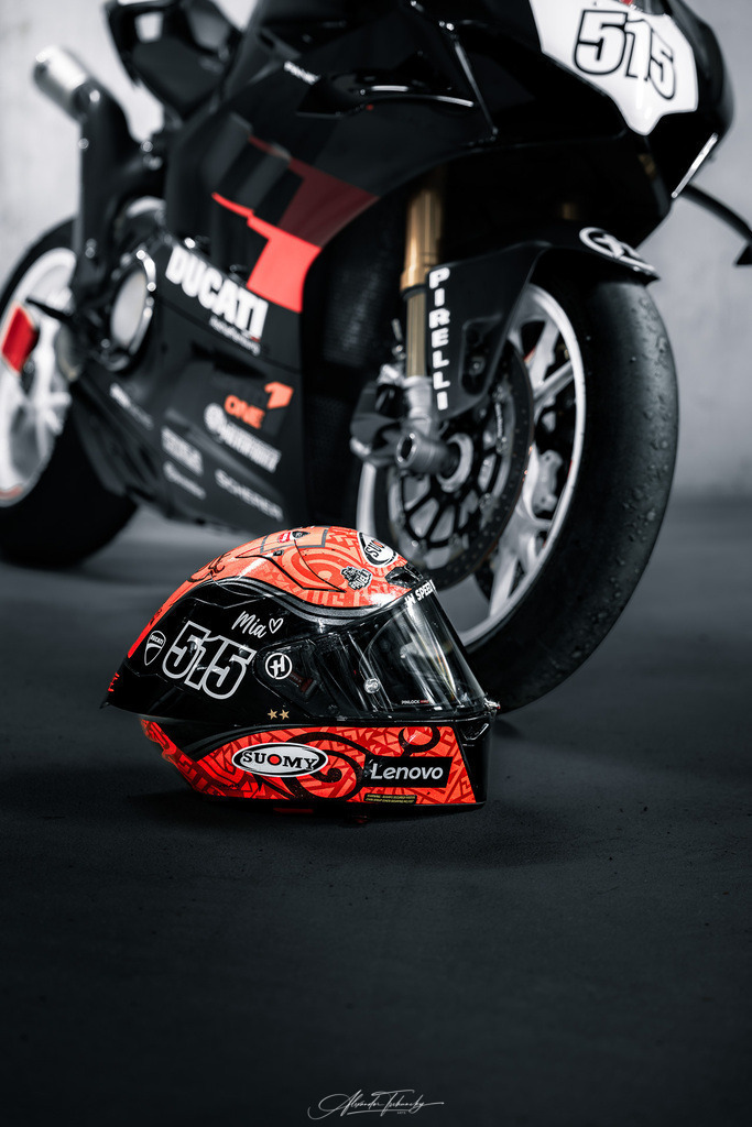 Ducati Panigale V4S | Entdecken Sie die faszinierende Welt von Alexander Tschuncky Arts: Kreative Fotografie, atemberaubende Automobilkunst und hochwertiger Bilderdruck. Lassen Sie sich inspirieren! - Realisiert mit Pictrs.com